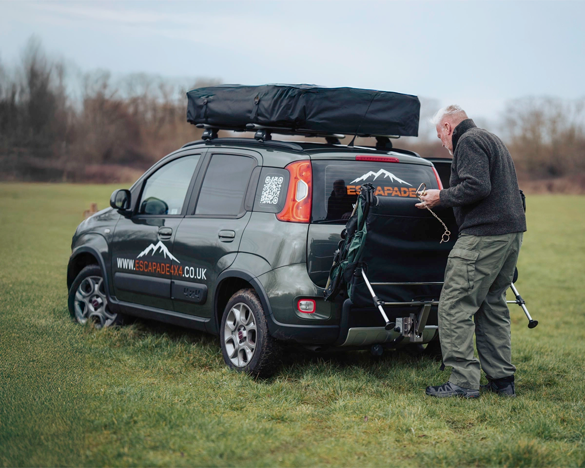 Aero™ Swing Away Tent