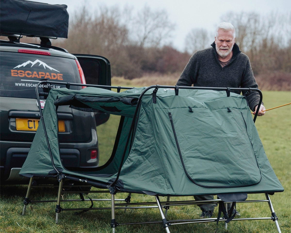 Aero™ Swing Away Tent